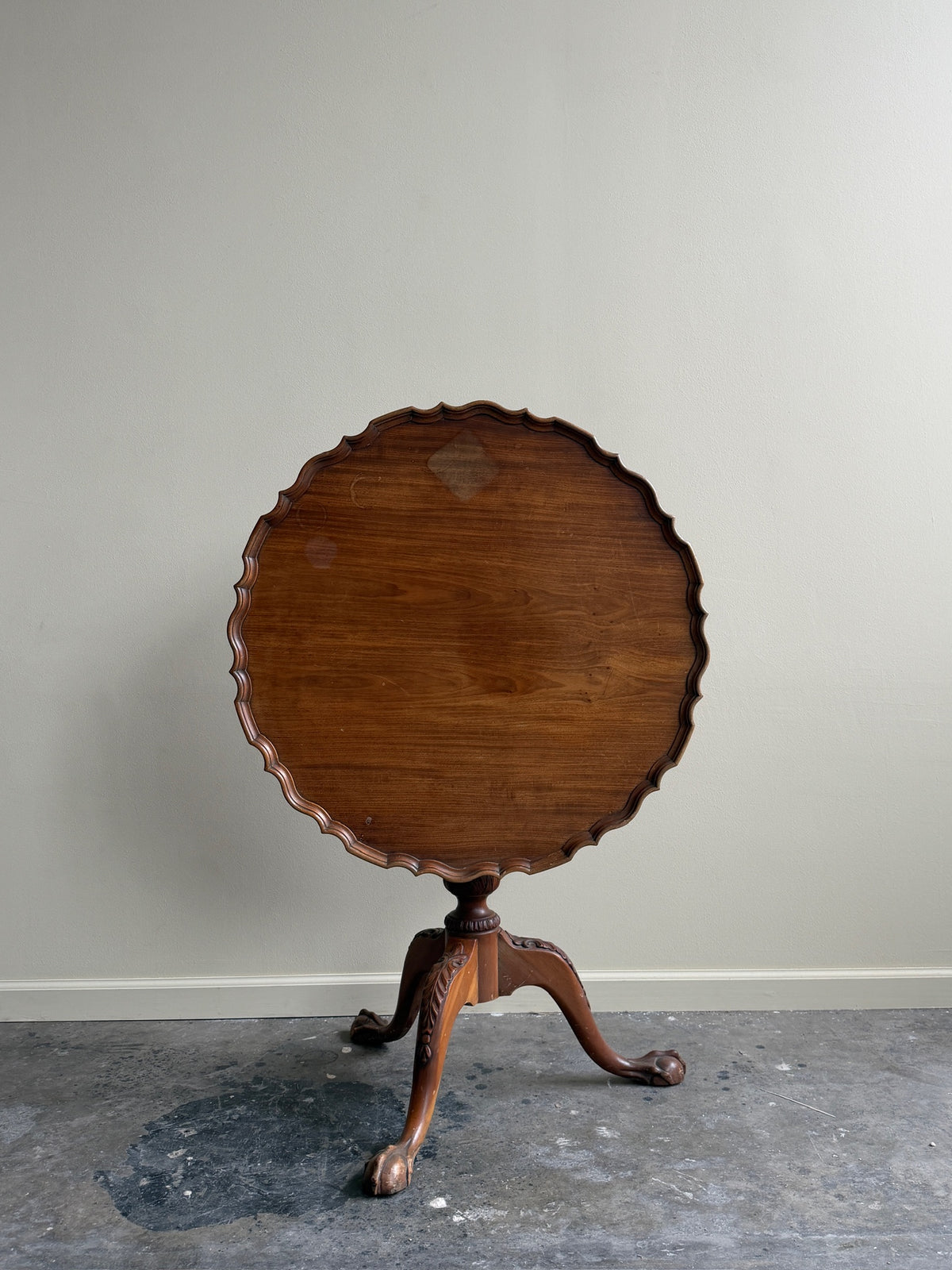 Pennsylvania Federal walnut tilt top side table