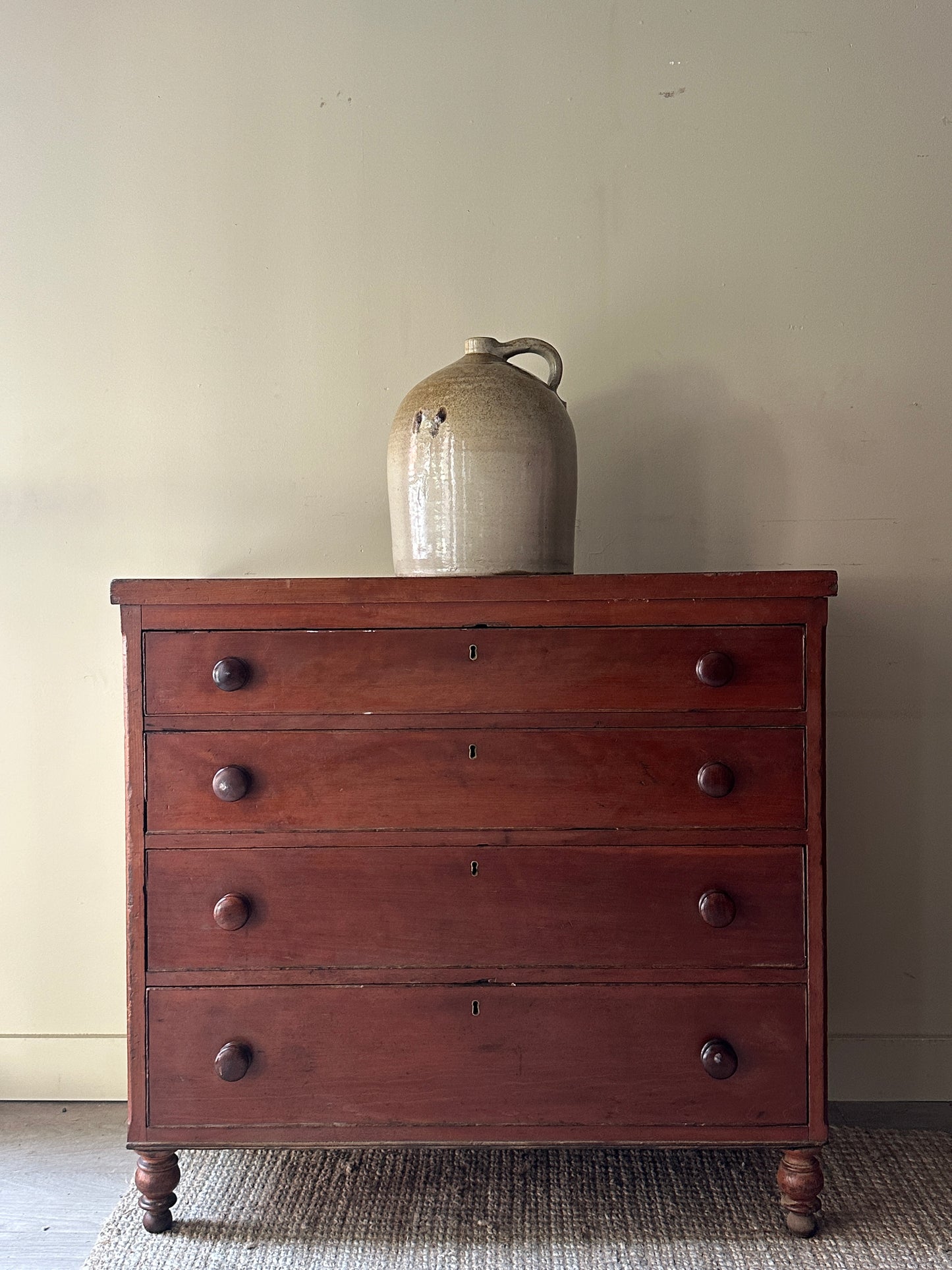 Pine ball foot dresser