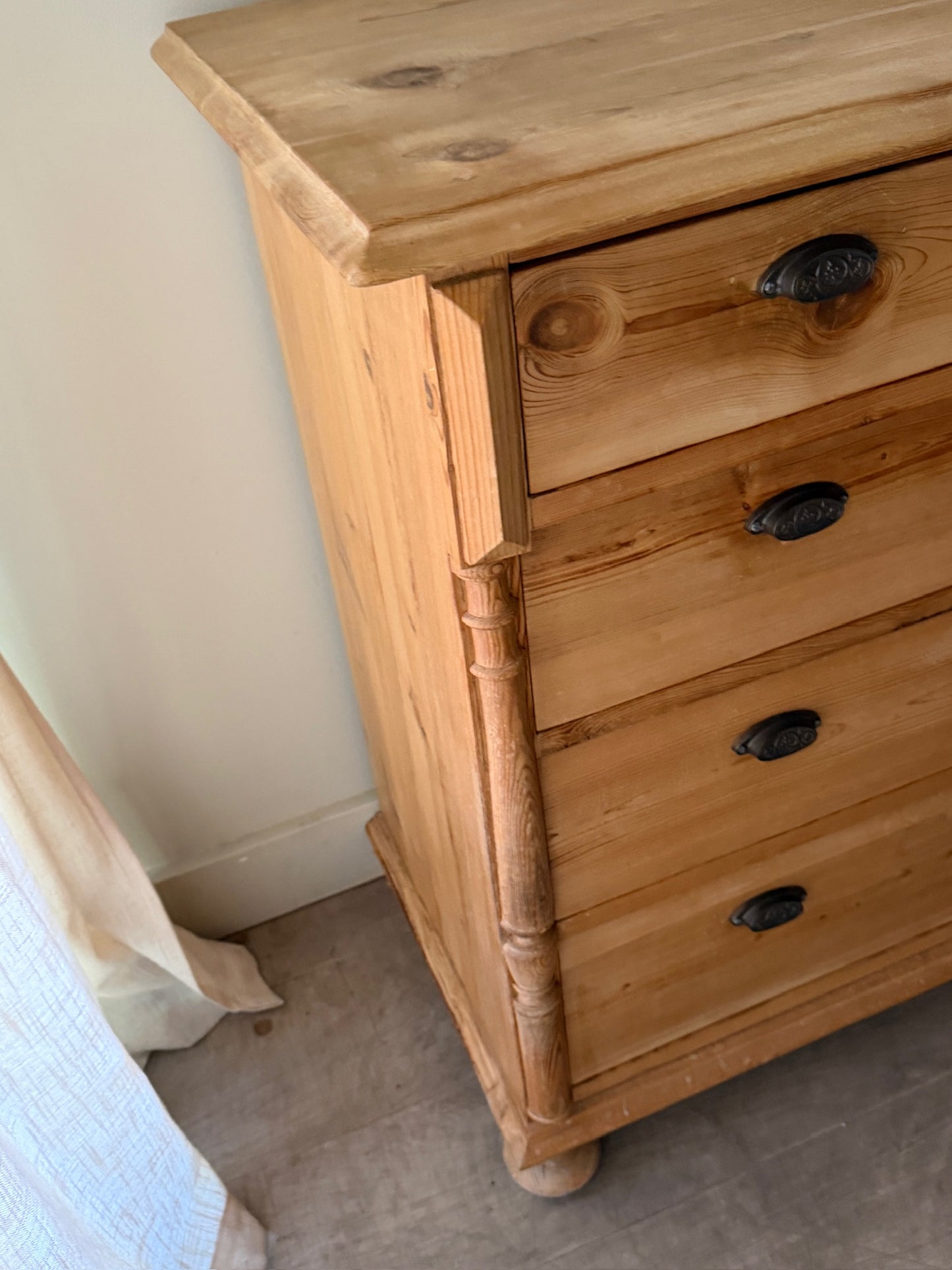 Swedish pine dresser