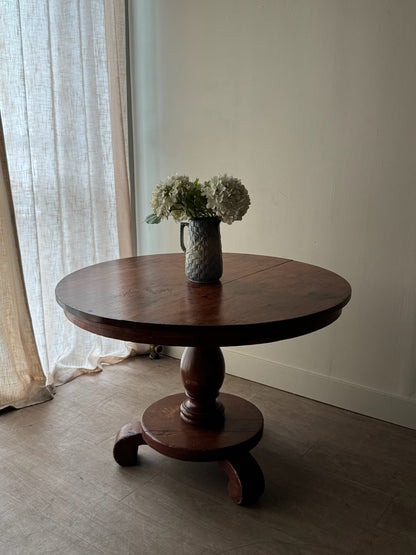 Round pine dining table