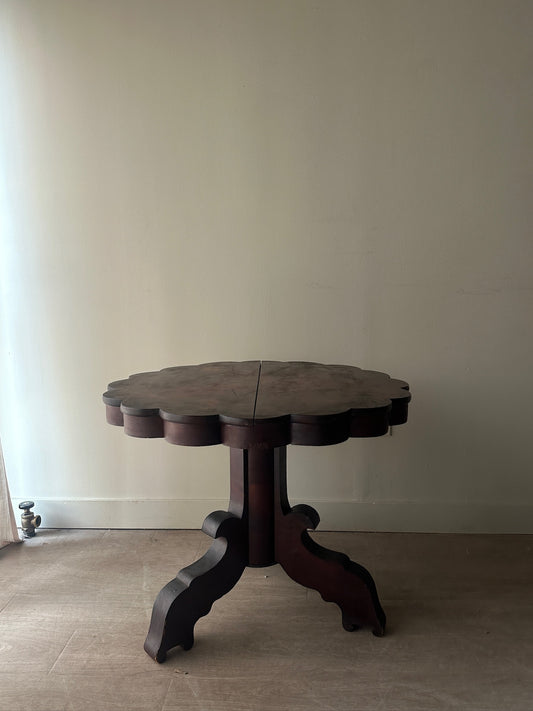 Scalloped mahogany table