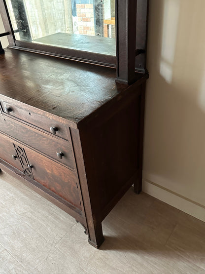 Golden oak mirrored server