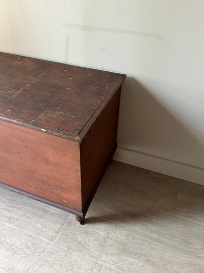 XL pine chest