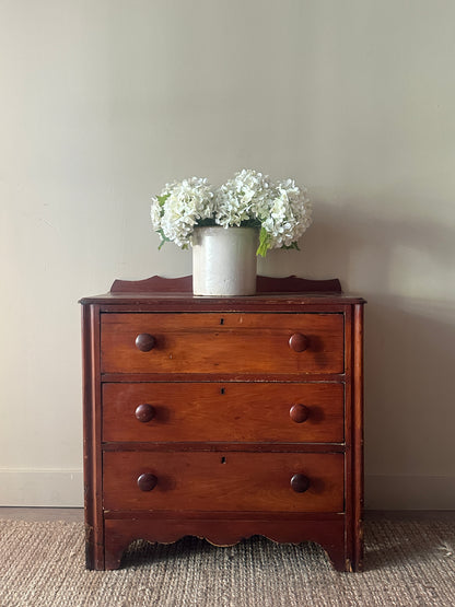 Small pine dresser