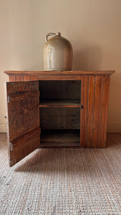 Eastern Pennsylvania pine cabinet