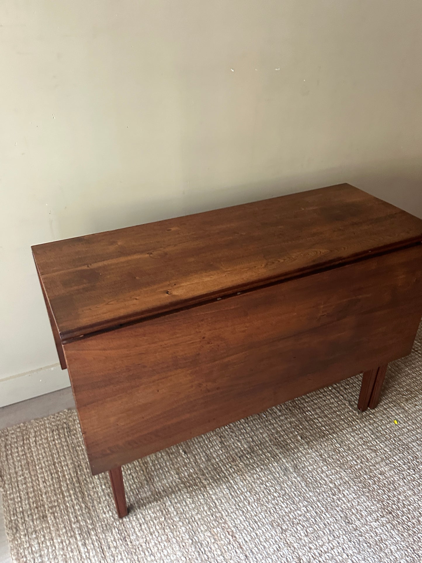 Pine drop leaf