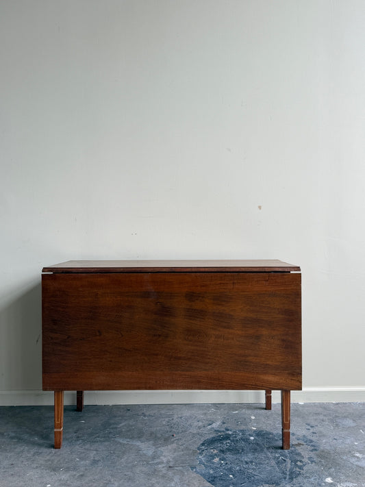 Mid-Atlantic inlaid walnut drop leaf table