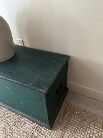 Painted chest/bench