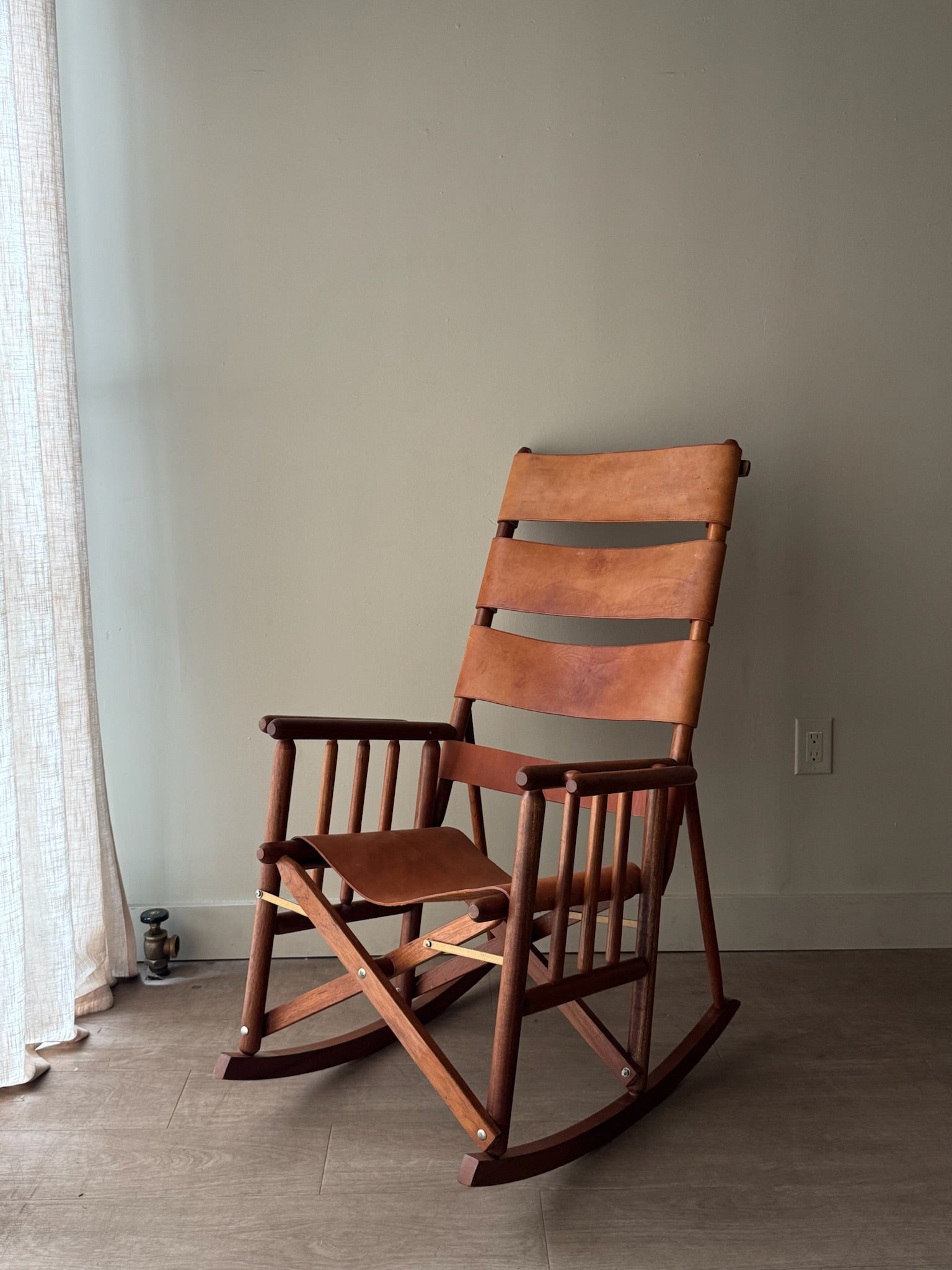 Folding Leather and Walnut Rocking chair – Good Behavior