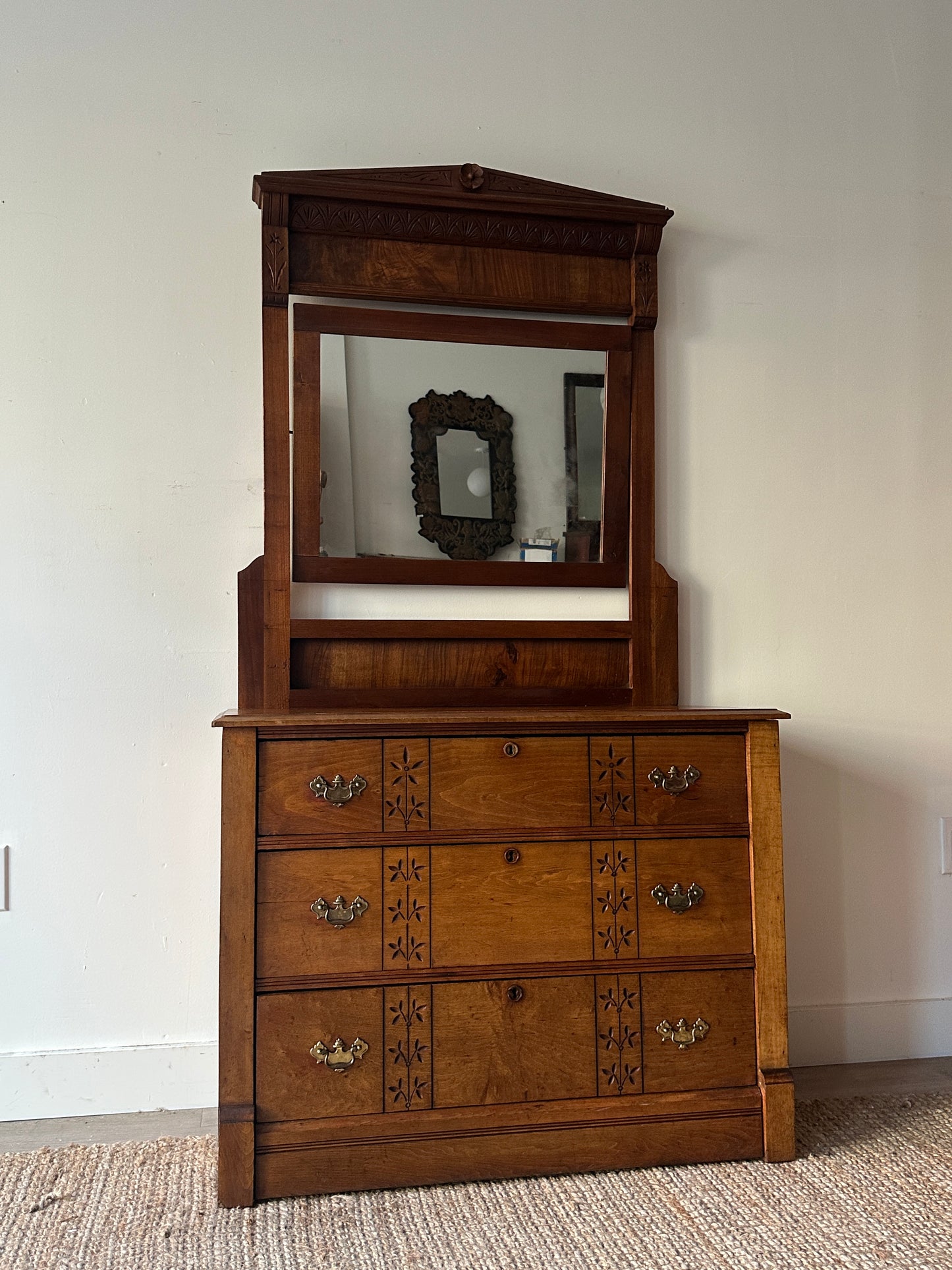 Victorian oak dresser