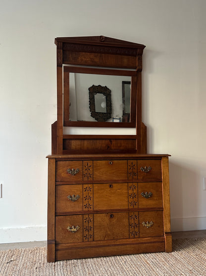 Victorian oak dresser