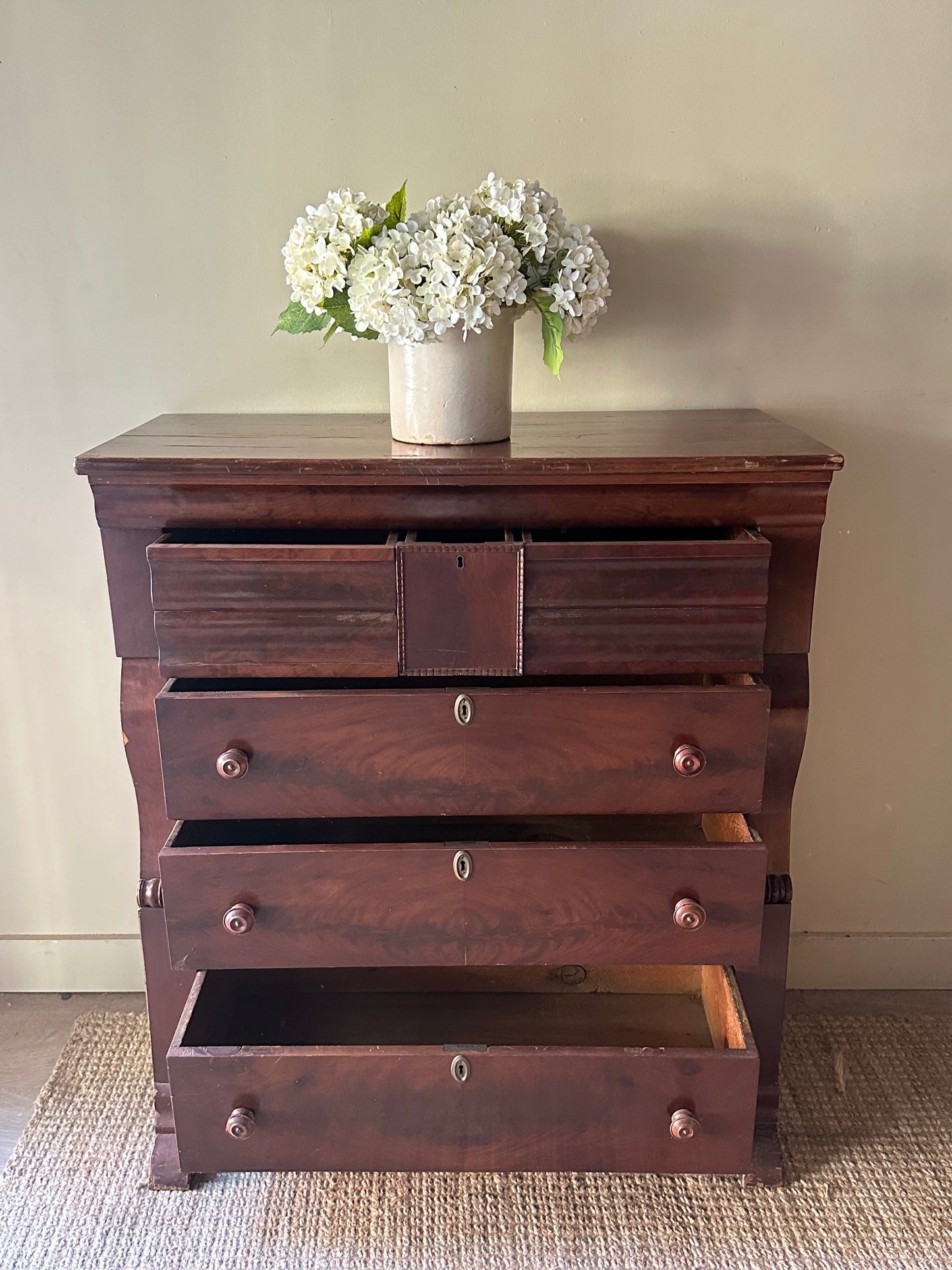 Dark pine dresser
