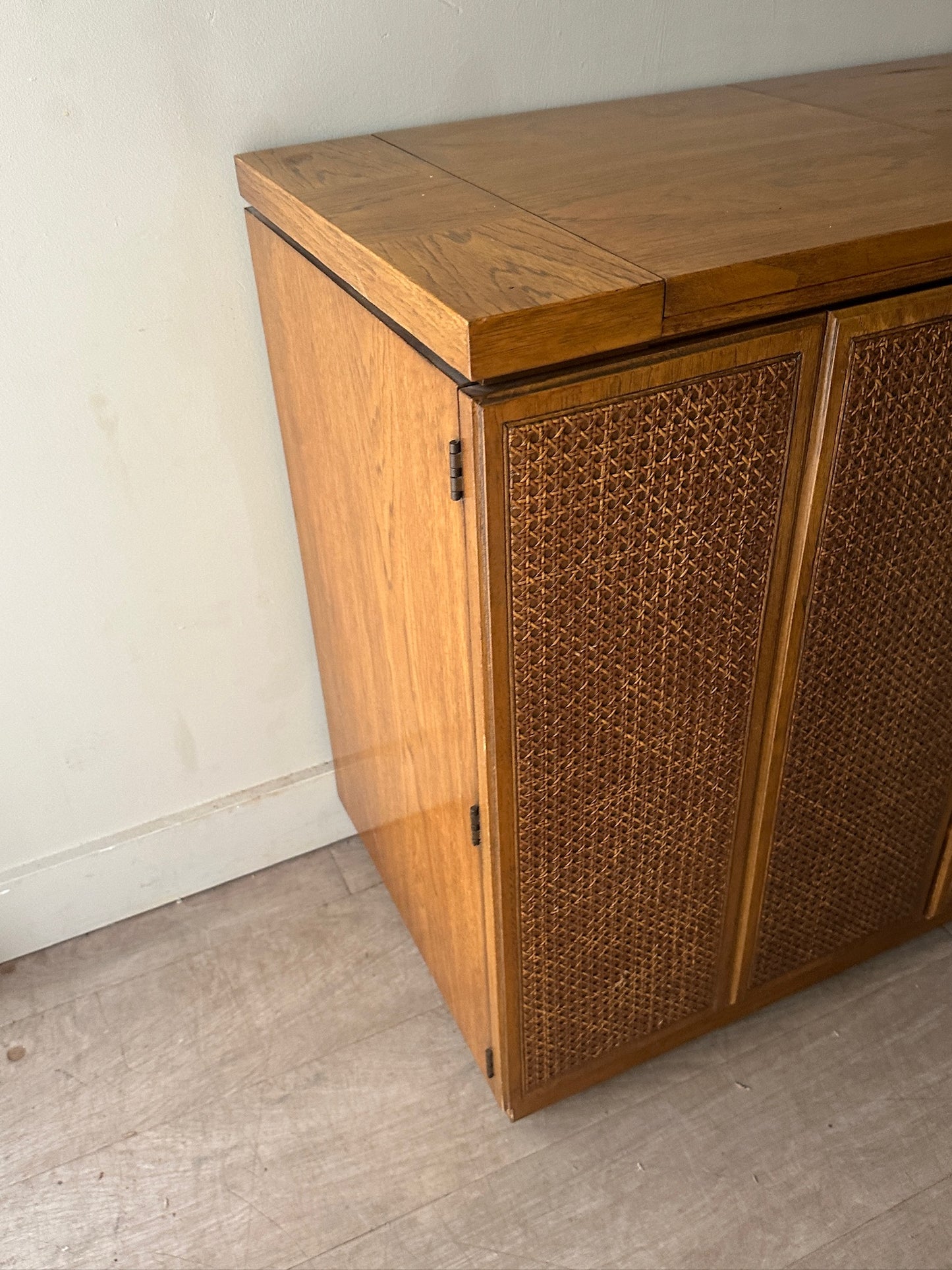 Oak and cane flip top bar