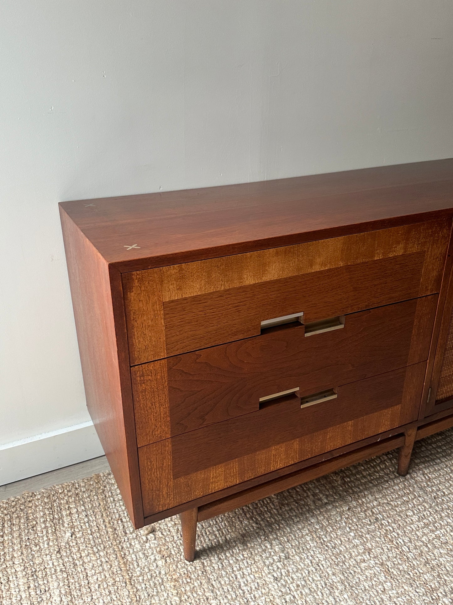 American of Martinsville credenza