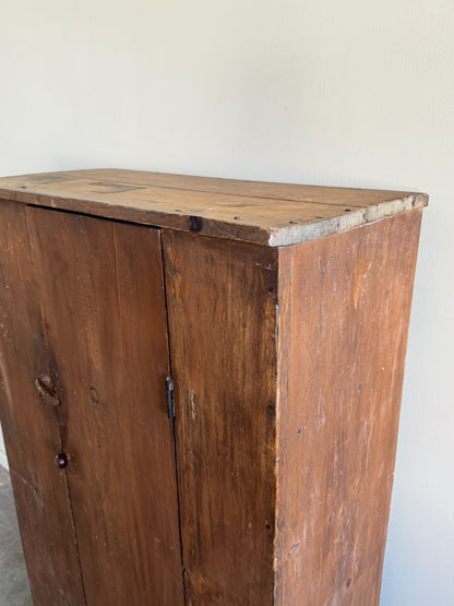 Pennsylvania Federal pine cupboard