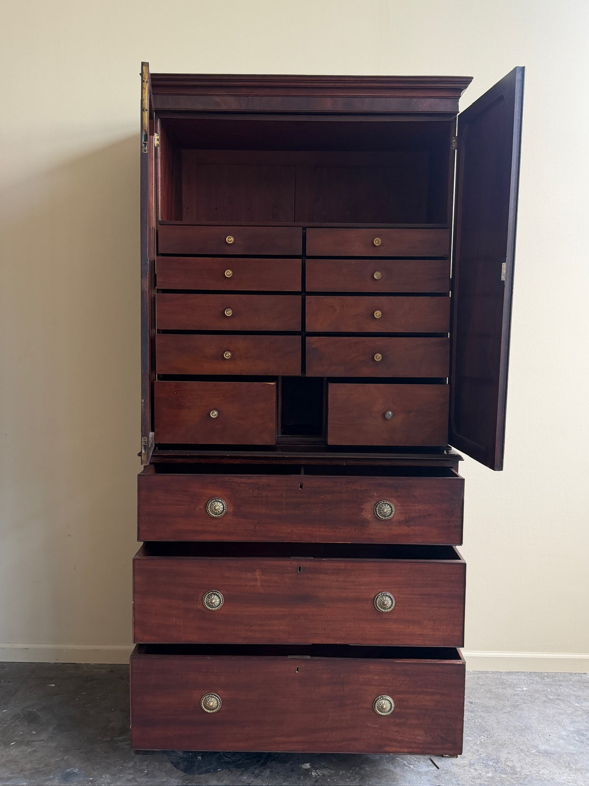 Georgian mahogany two piece linen press