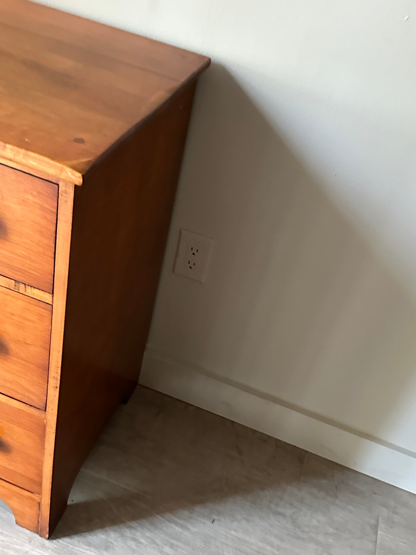 Maple dresser