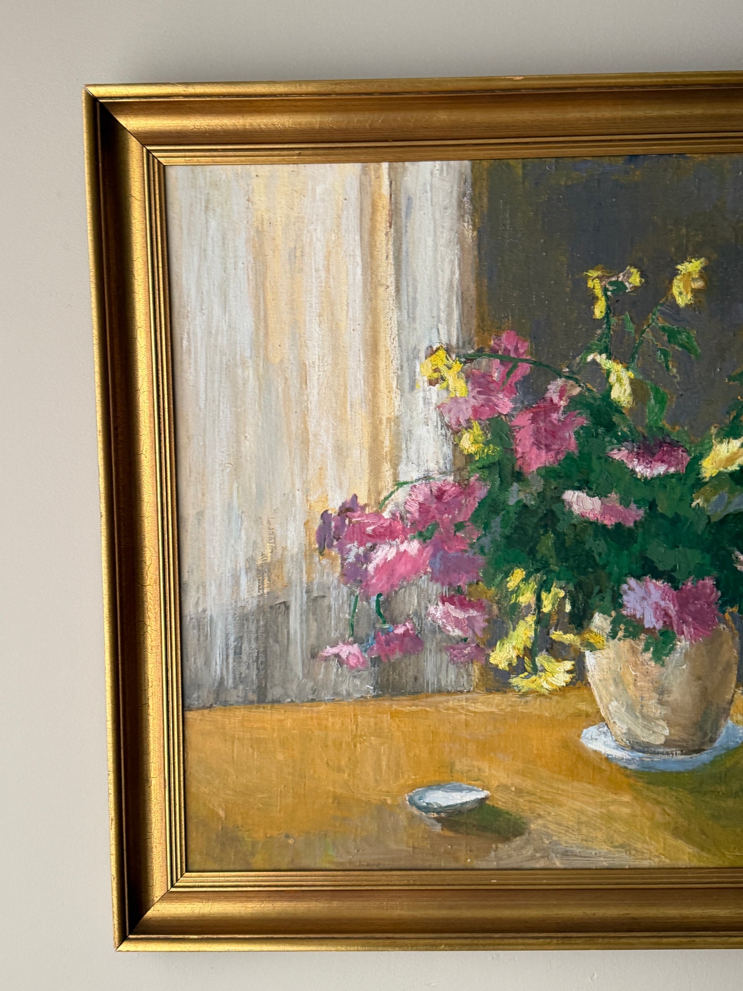 1964 Floral still life. Signed.