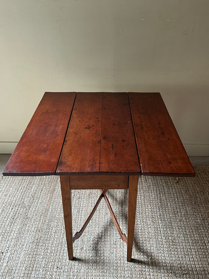 Pine drop leaf