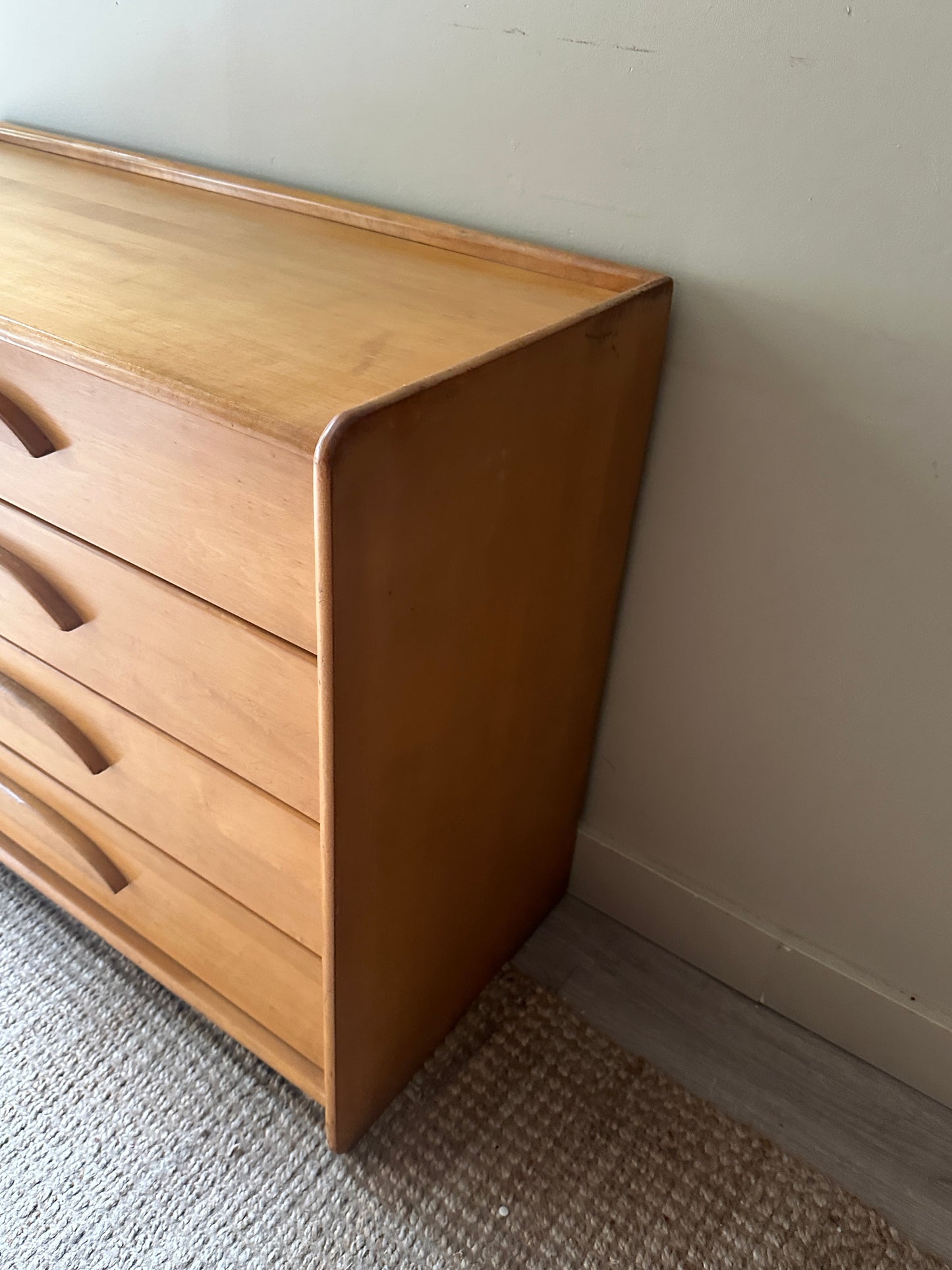 Templeton maple dresser