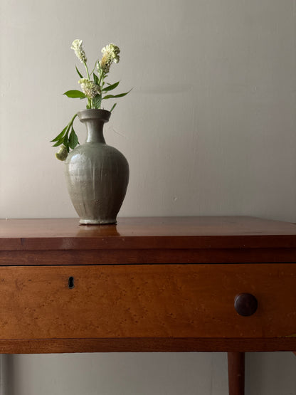 Sheraton cherry & bird’s eye maple side table