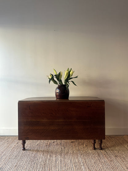 Sheraton walnut drop leaf console/dining table