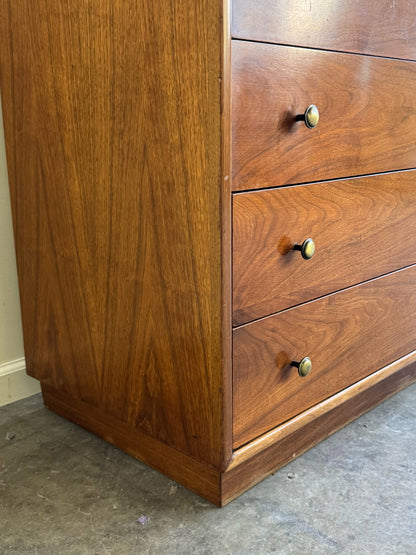 Red Lion walnut gentleman’s dresser