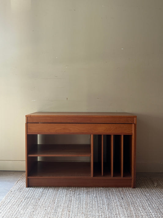 Expanding teak credenza