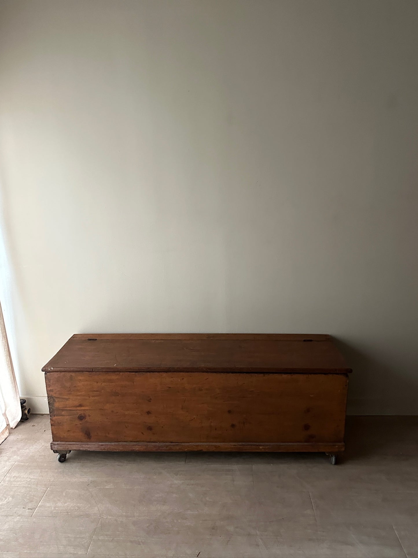 Pennsylvania Sheraton Pine Chest