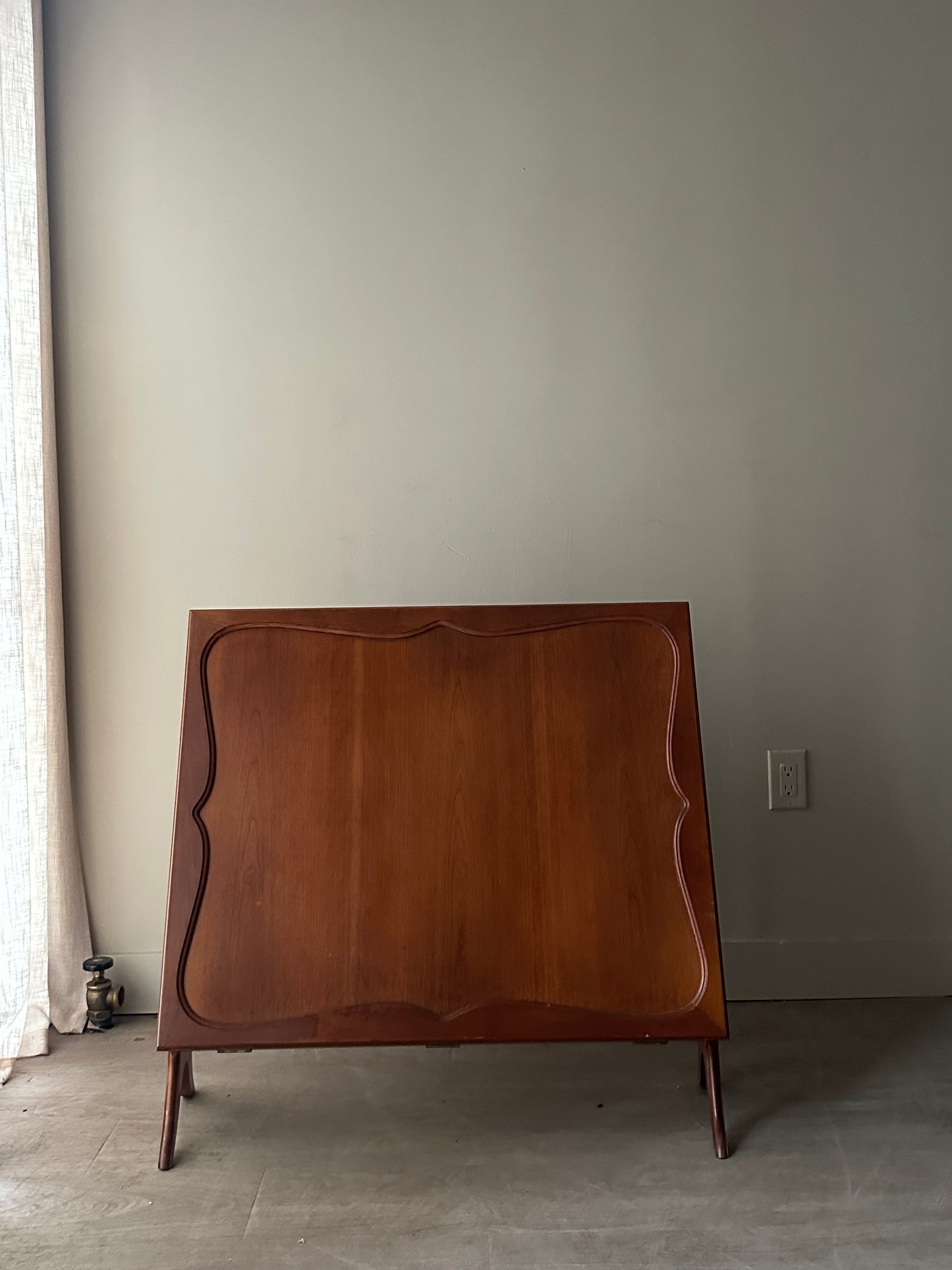 Walnut folio