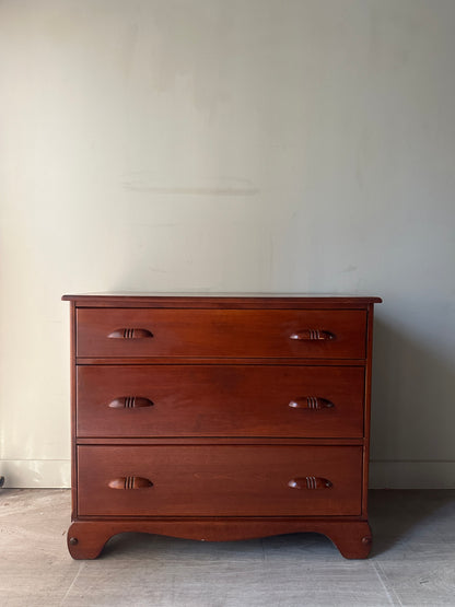 Maple dresser 3 drawers