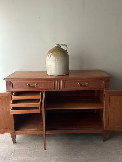 Kindel directoire style cherry server