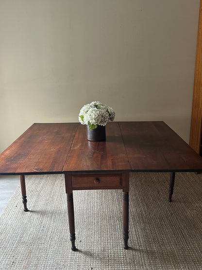 Pine drop leaf table