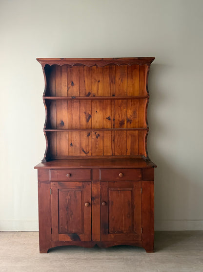 Amish pine two piece hutch