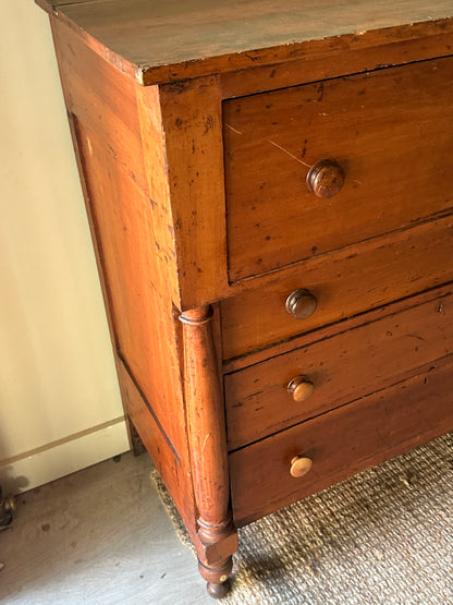 Pine dresser