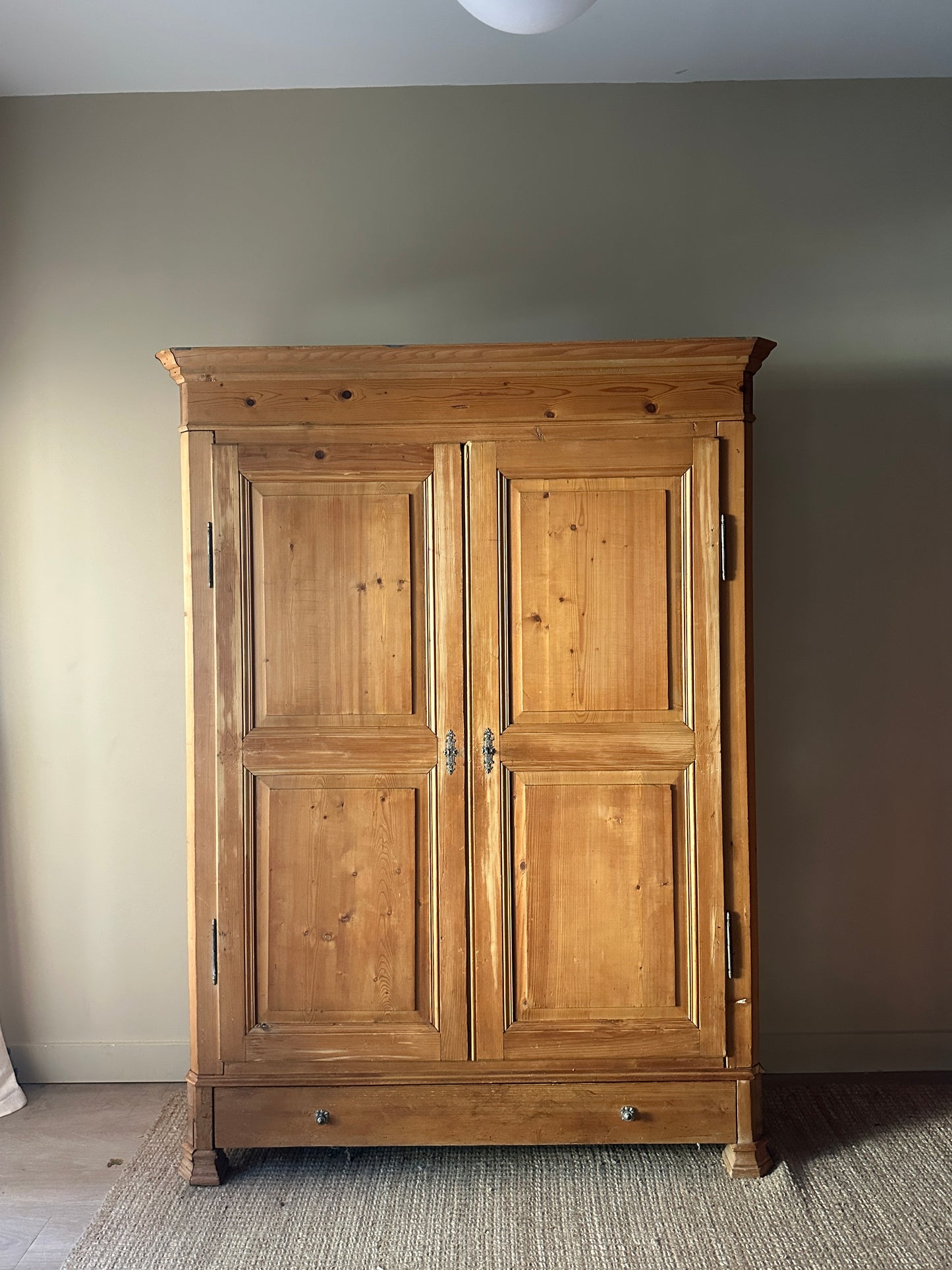 Pine cupboard