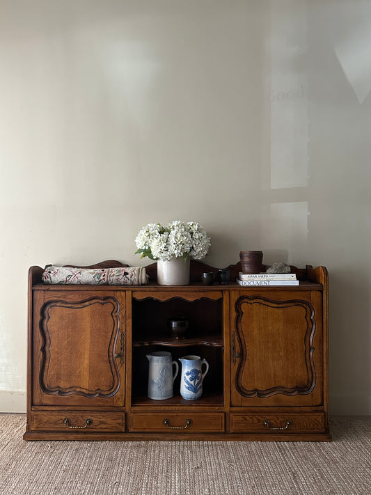 Low oak display case