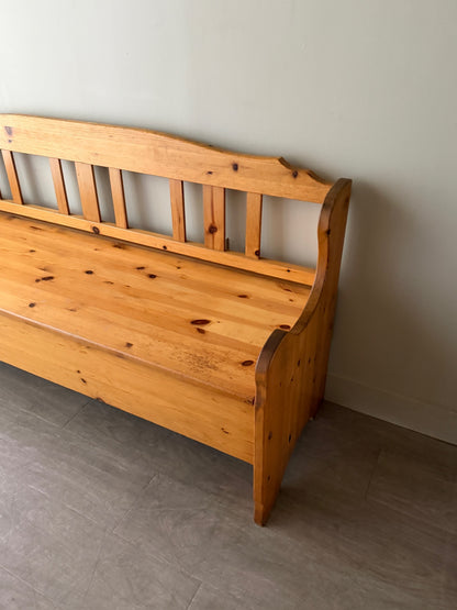 Tradets Mobler Swedish pine storage bench