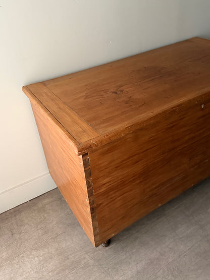 Pennsylvania Sheraton poplar chest
