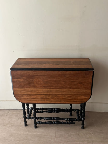 Walnut gate leg table