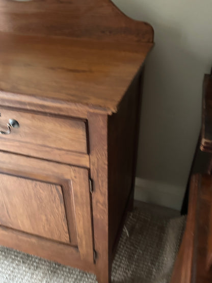 Large Oak Server