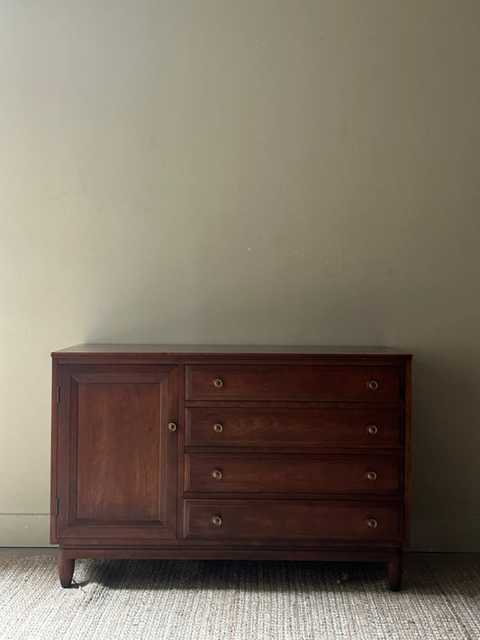 Willett dresser