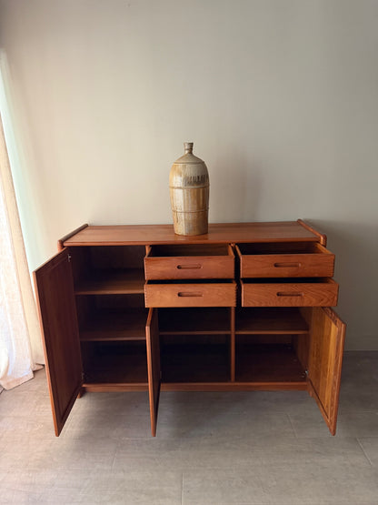 Dyrlund teak sideboard