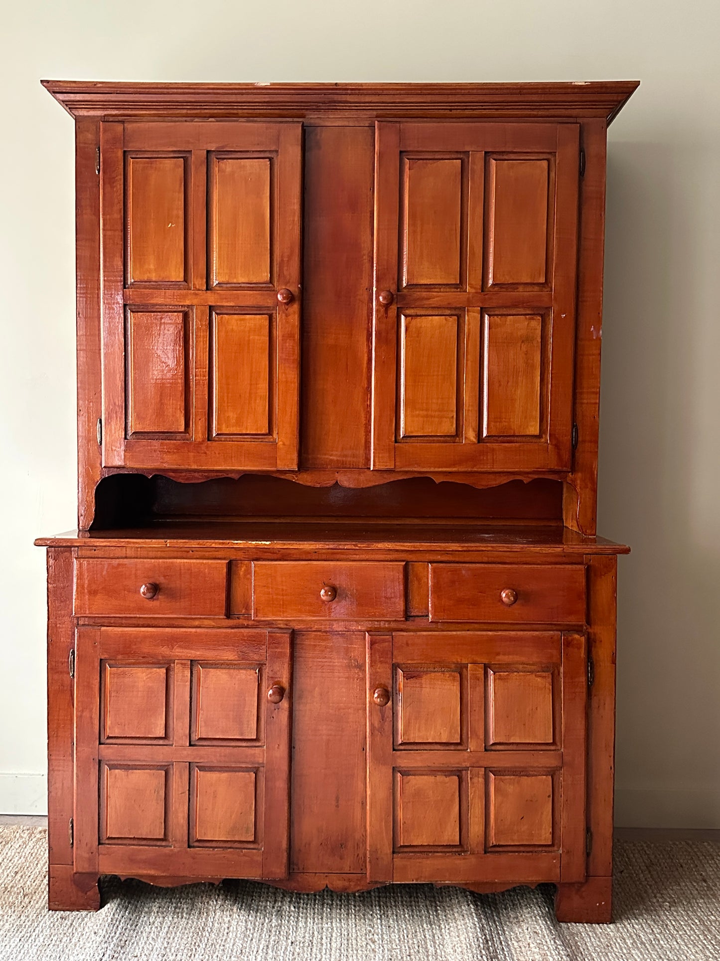 Maple two piece hutch