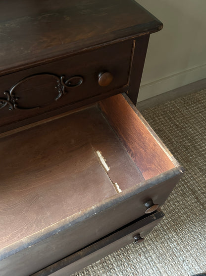 Pine dresser w mirror