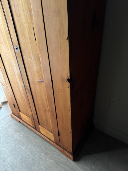 Pennsylvania Federal pine cupboard
