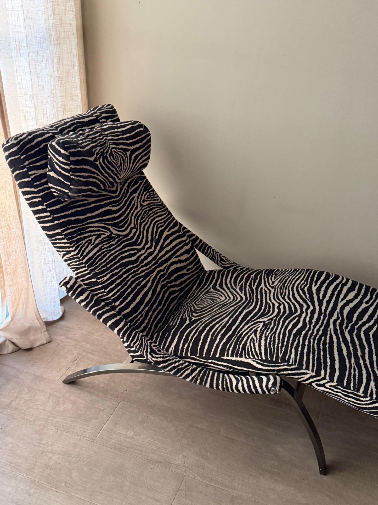 Design Institute of America zebra chaise lounge