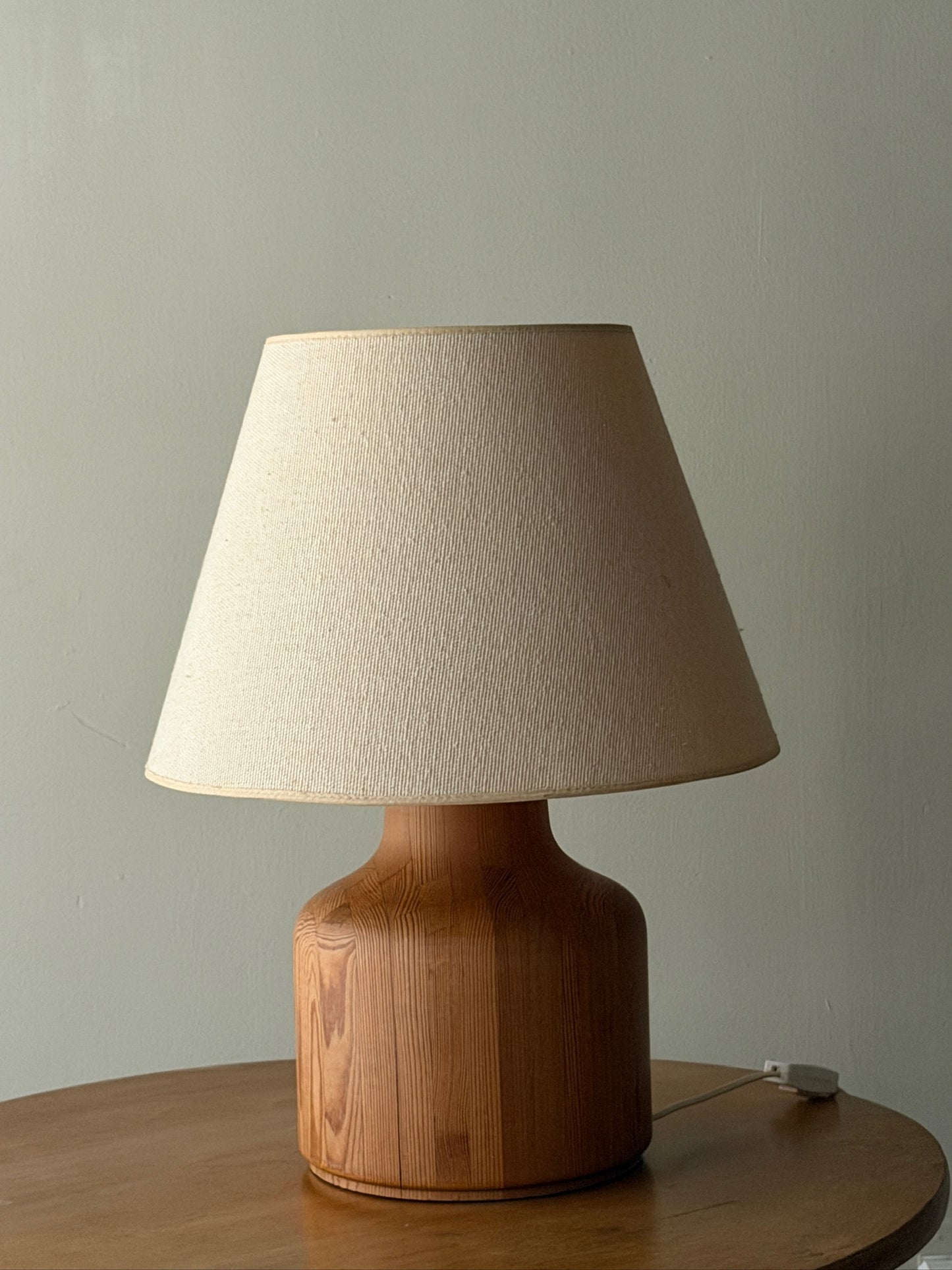 Scandinavian pine table lamp