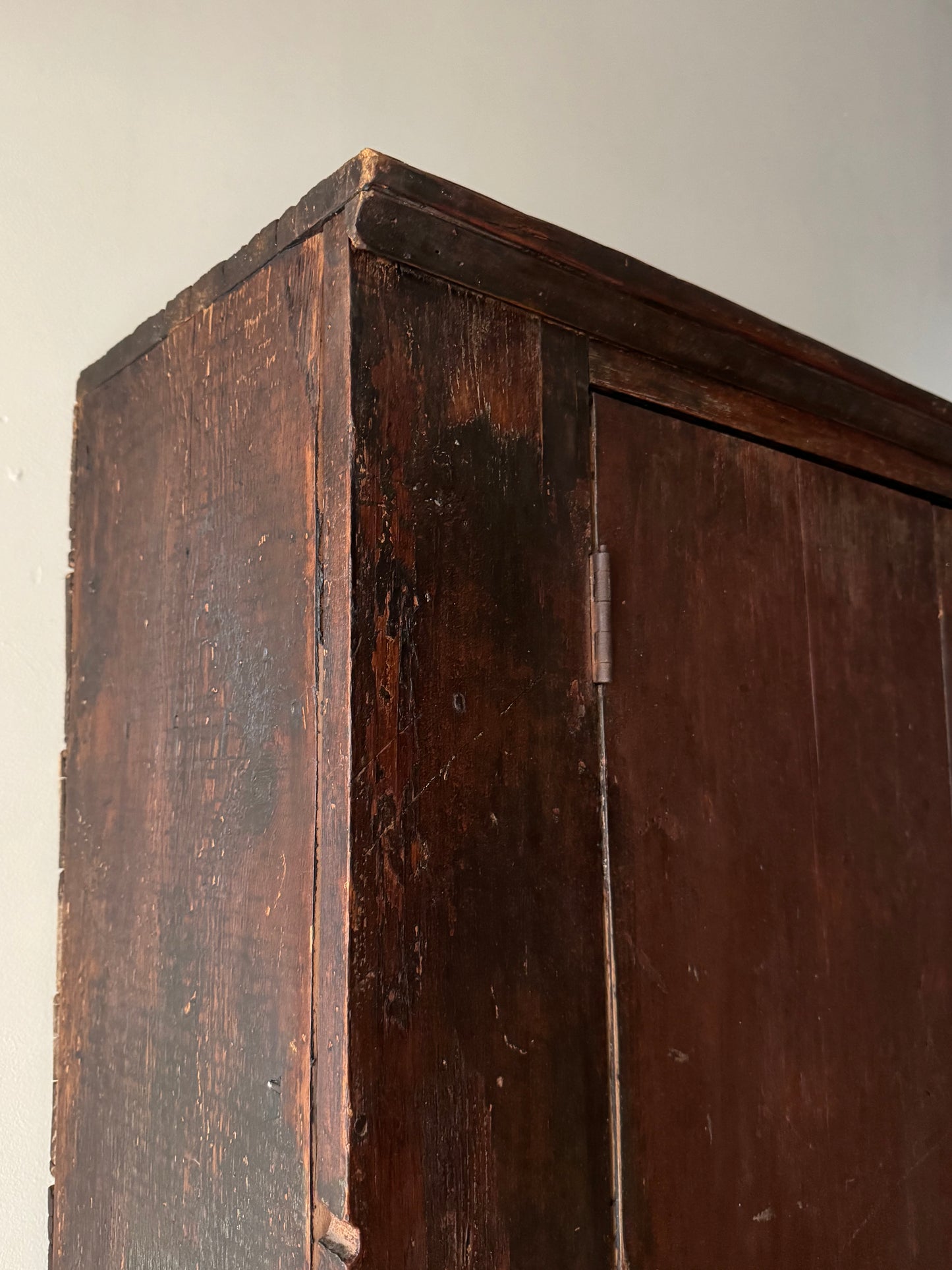 Pennsylvania Federal painted pine cupboard