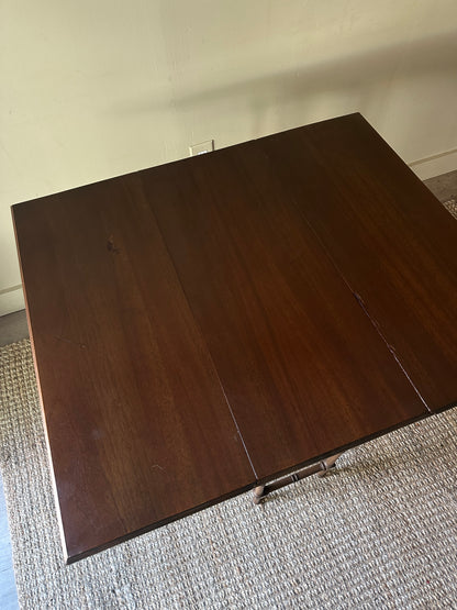 Mahogany gate leg